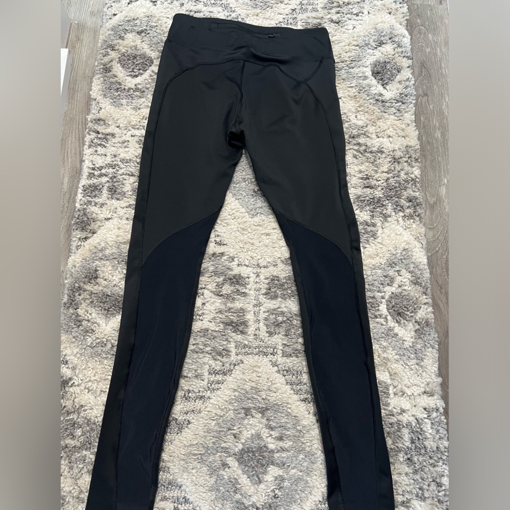Woman’s Nike drifit tights - Picture 3 of 3